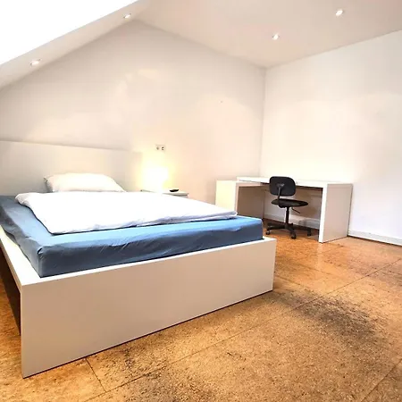 Apartment Grosszuegige Altbauwohnung Mitten In Der Meschede
