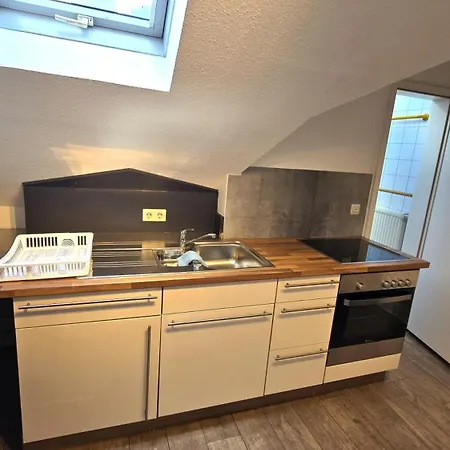 Grosszuegige Altbauwohnung Mitten In Der *