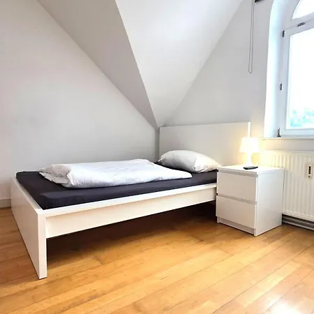 شقة Grosszuegige Altbauwohnung Mitten In Der *