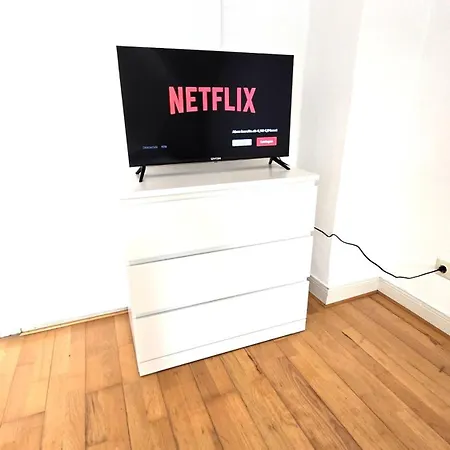 Grosszuegige Altbauwohnung Mitten In Der *