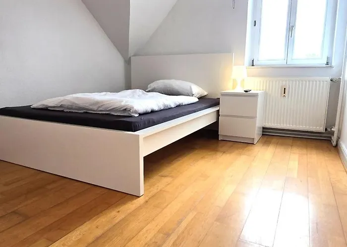 Lejlighed Grosszuegige Altbauwohnung Mitten In Der *