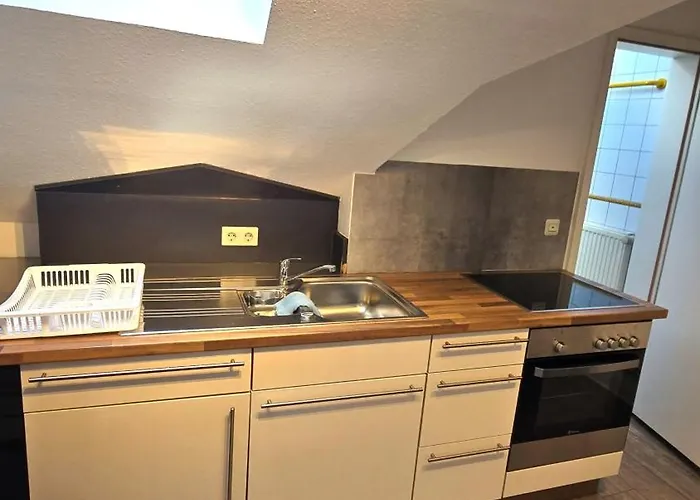 Grosszuegige Altbauwohnung Mitten In Der *