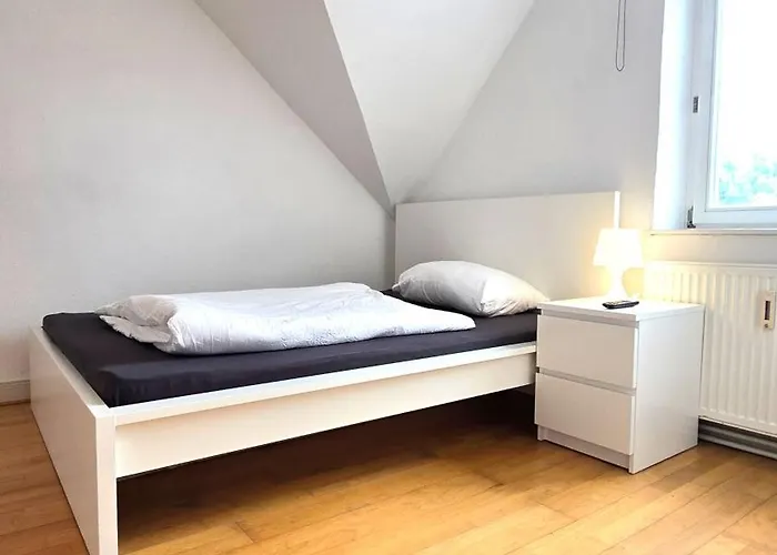 Grosszuegige Altbauwohnung Mitten In Der Meschede